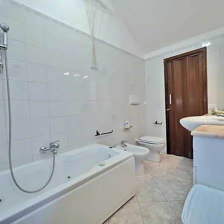 Holiday home Casa Camillo Piana Ovest Lerici