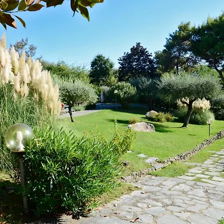 Casa Camillo Piana Ovest * Леричи