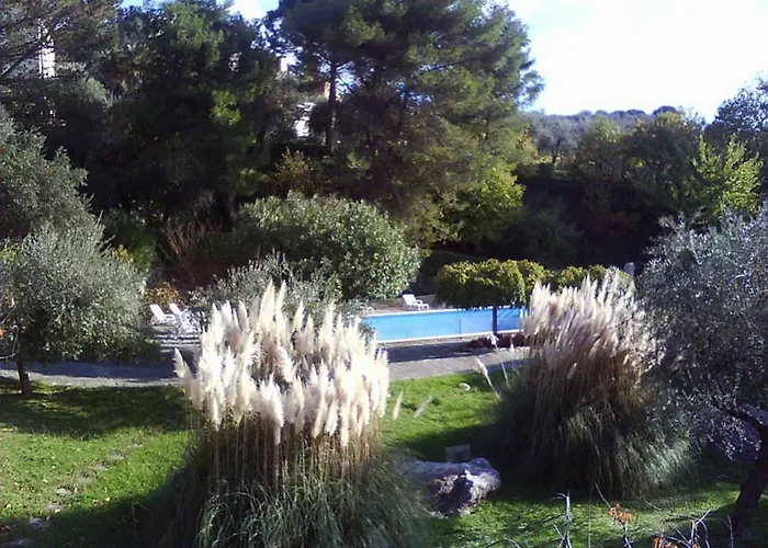 Casa Camillo Piana Ovest * ليريسي